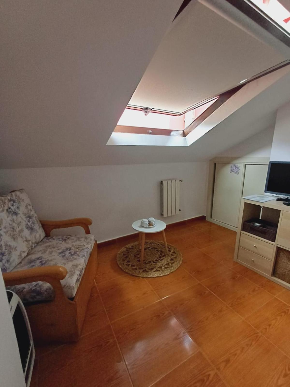 Hotel El Coterin Apartamentos Y Habitaciones Arenas De Cabrales Eksteriør bilde