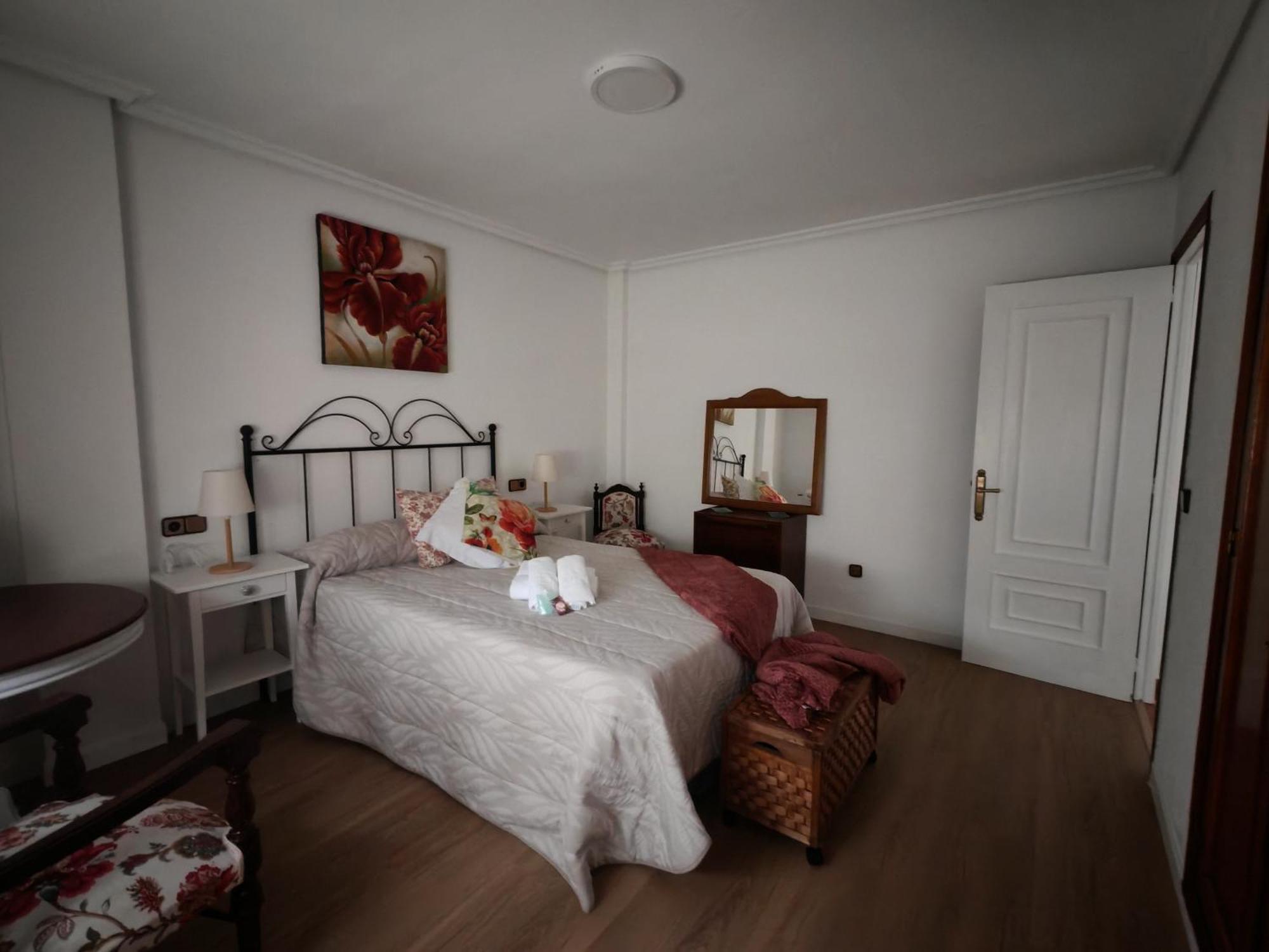 Hotel El Coterin Apartamentos Y Habitaciones Arenas De Cabrales Eksteriør bilde